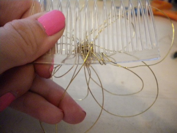 DIY fashion: Wire flower hair piece - step 7