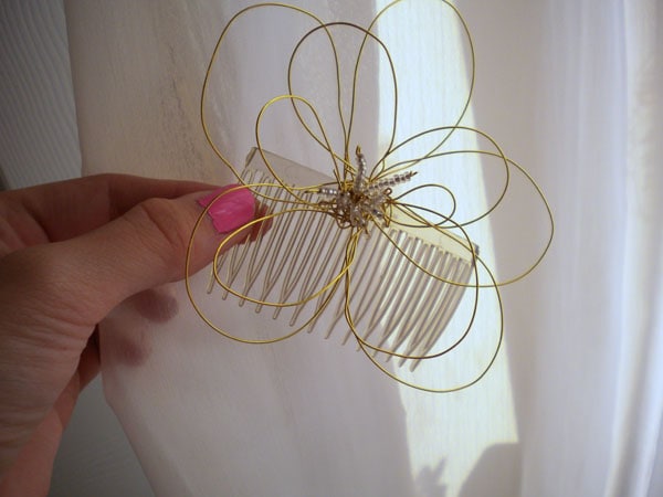 DIY fashion: Wire flower hair piece - finished