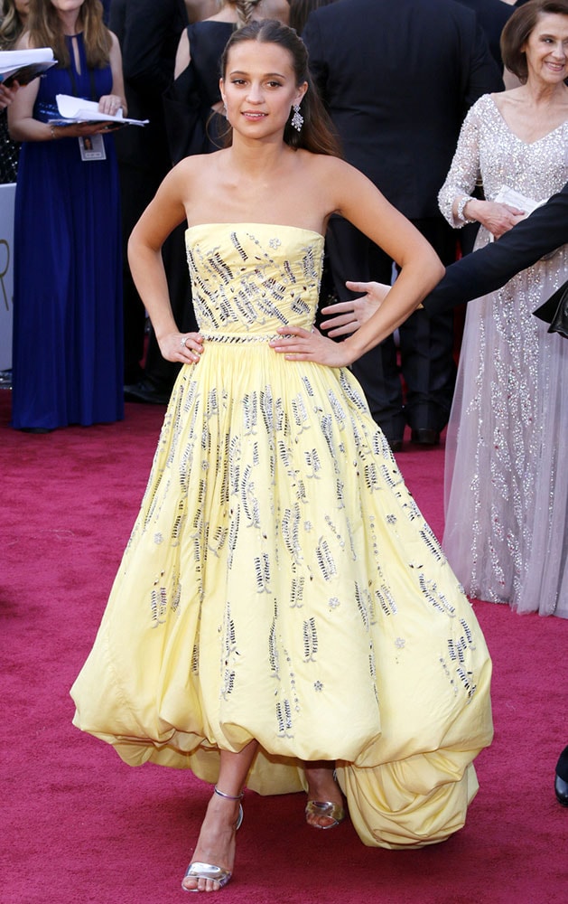 Alicia Vikander at the 2016 Oscars