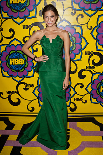 Allison Williams in Oscar de la Renta at the 2012 Emmy Awards