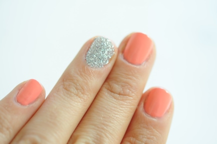 Glitter nails on Emily of Cupcakes and Cashmere
