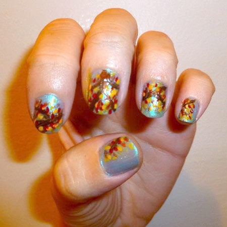 autumn-foliage-nail-art