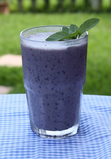 blueberry smoothie