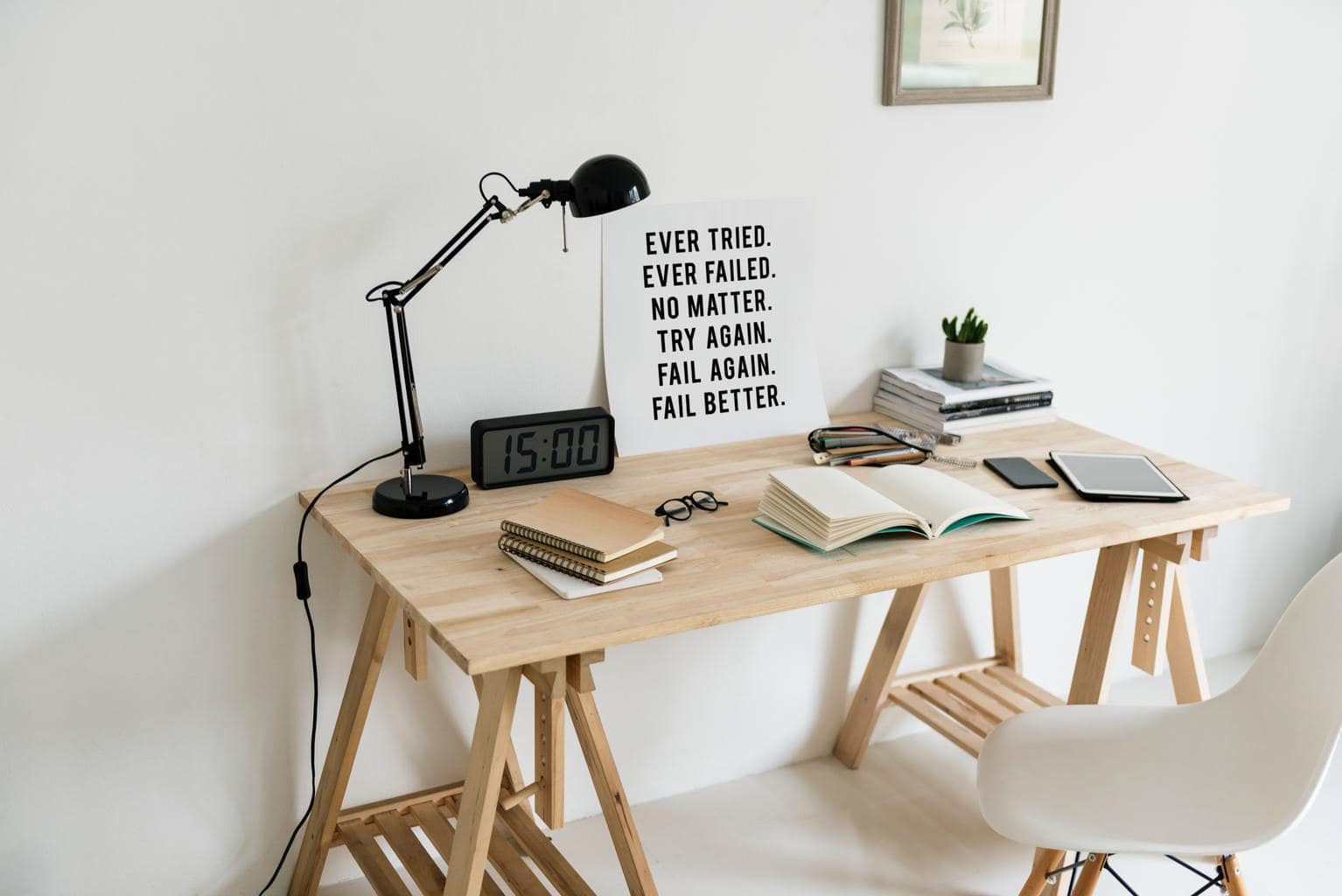 pexels-desk-stock-image