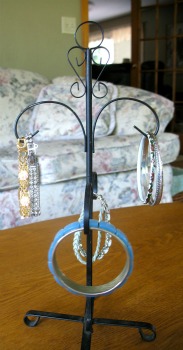 bracelet rack