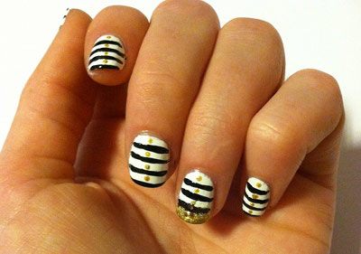 Breton stripe nails