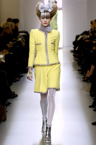 Chanel Spring 2010 Couture - Look 4