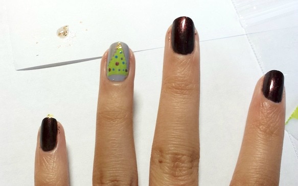 Christmas tree nail art step 5