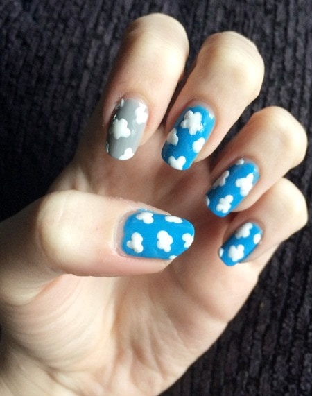 Nail Friday Clouds Manicure - Silvia Quirós