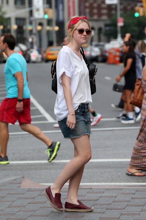 Dakota Fanning denim mini skirt and white tee