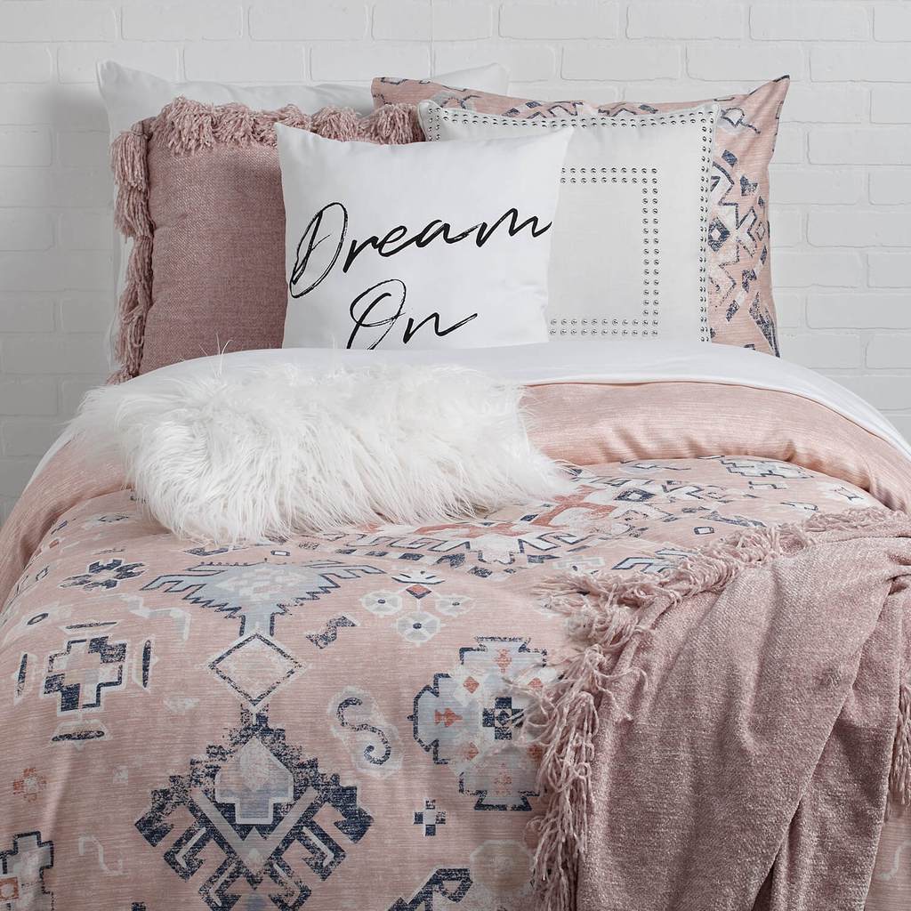 The Cute Dorm Bedding Sets We Re Loving For 2019 College Fashion