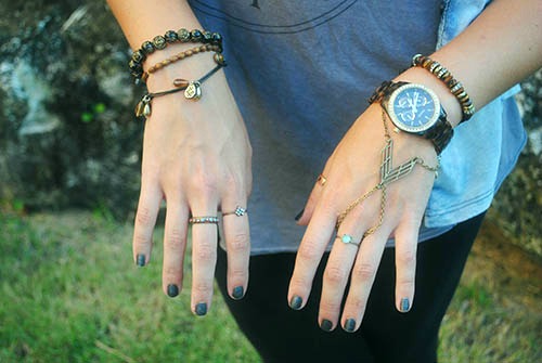 Earthy jewelry college street style trend
