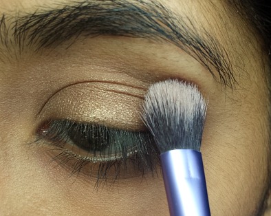 Beauty How-to: Basic Eye Makeup Look for Beginners - College Fashion