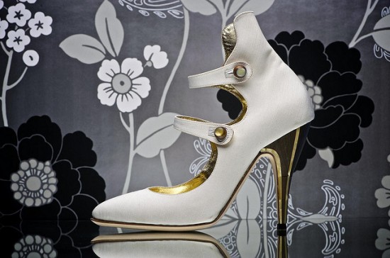 Shoe
