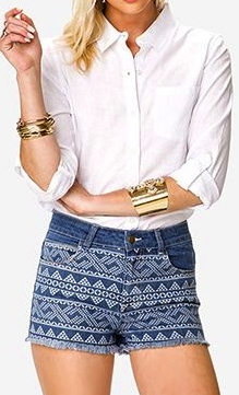 2019 year look- Night to Class out: white denim shorts 2019 year for girls- Night to Class out: white denim shorts