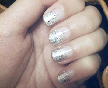 Glitter tip nails
