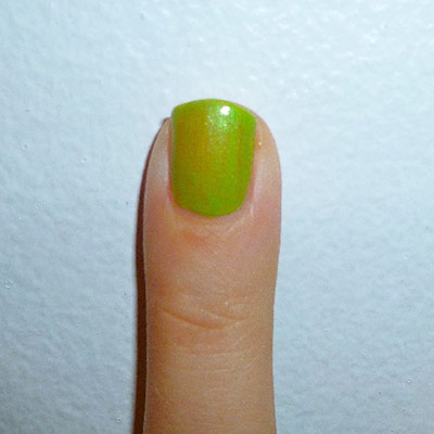 Andy Warhol-inspired Manicure: Flower nail step 1