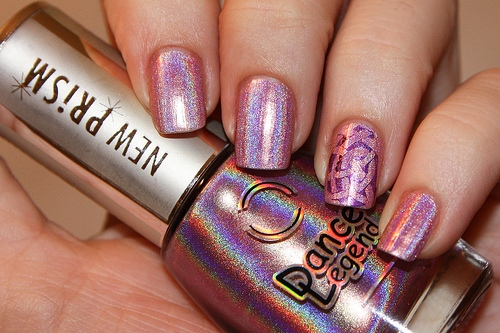 Holographic nail polish