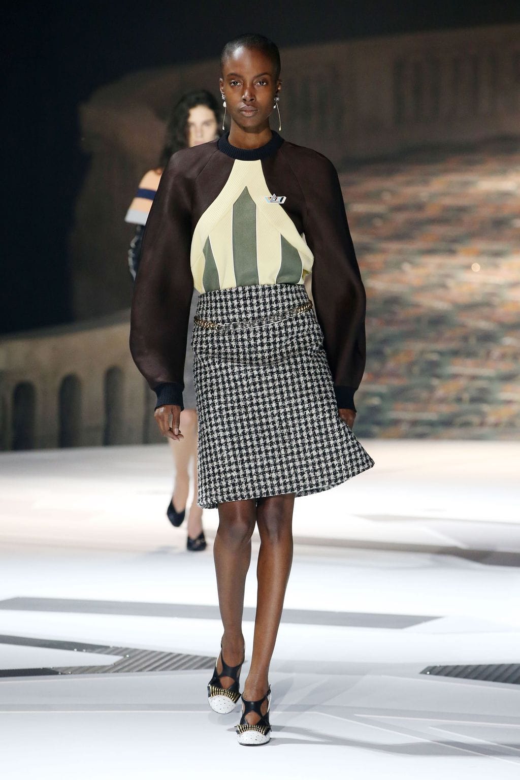 Fall 2018 fashion trends: Houndstooth seen on the runway at Louis Vuitton Fall 2018