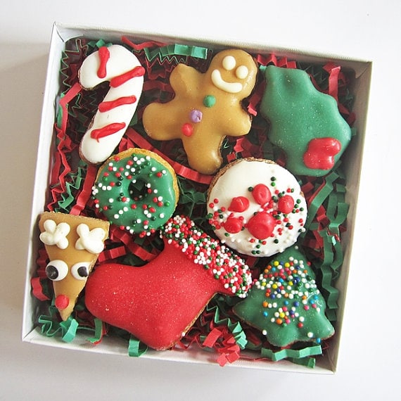 Christmas peanut butter dog treats from Etsy - best gifts under
