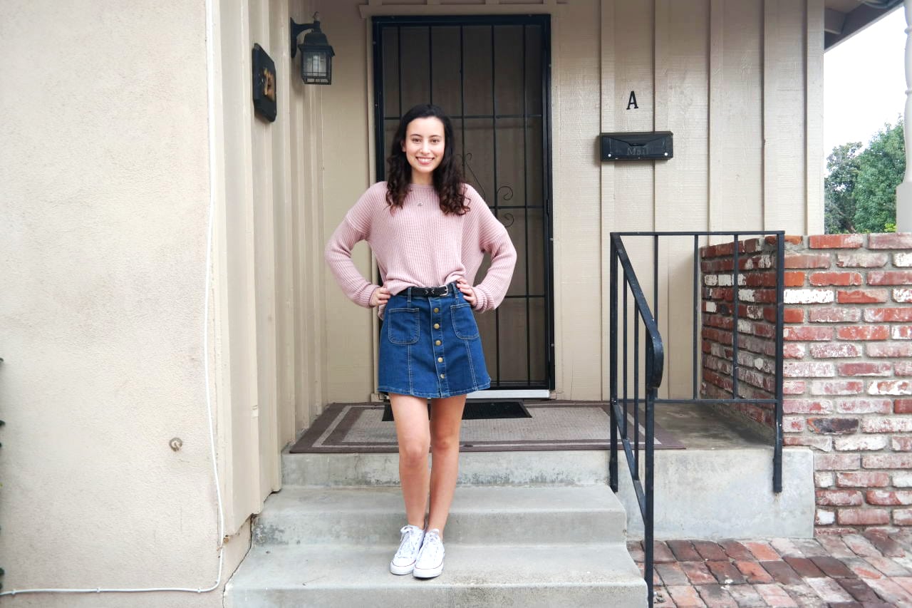 Warm weather fall/winter outfit: Sweater, button front denim skirt, Converse sneakers