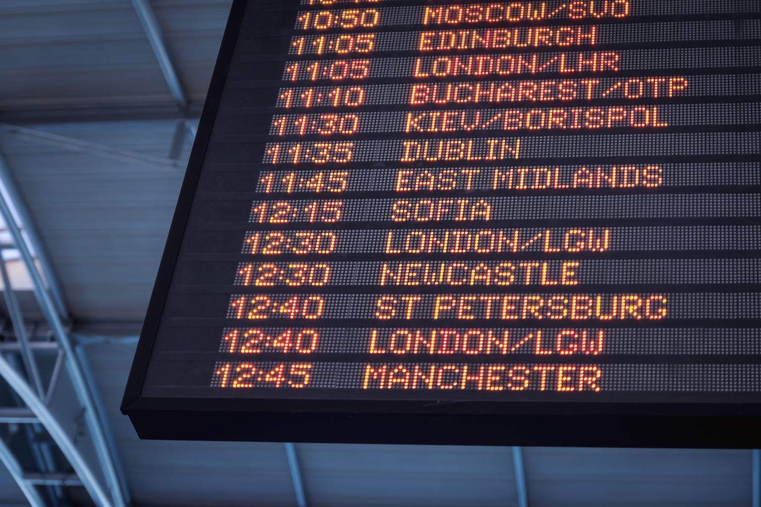 airport, departure board