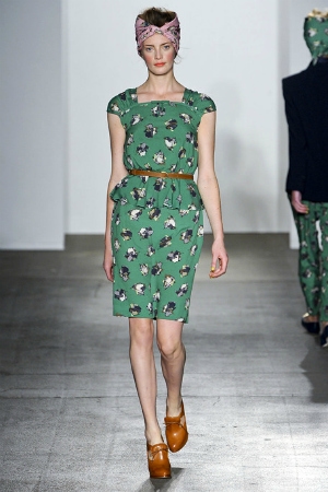 Karen-Walker-Spring-2012-RTW-Look-1