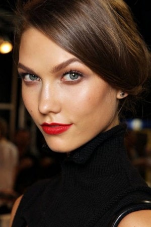 Karlie kloss red lips