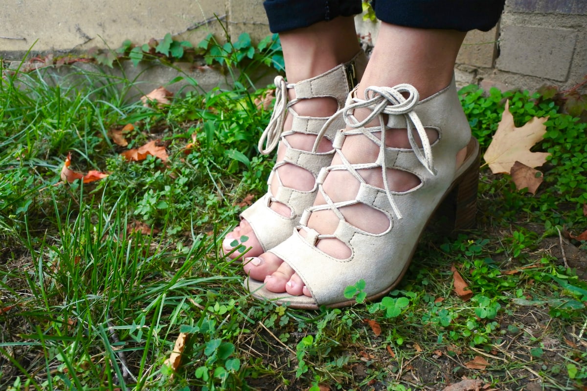 steve madden cage sandals