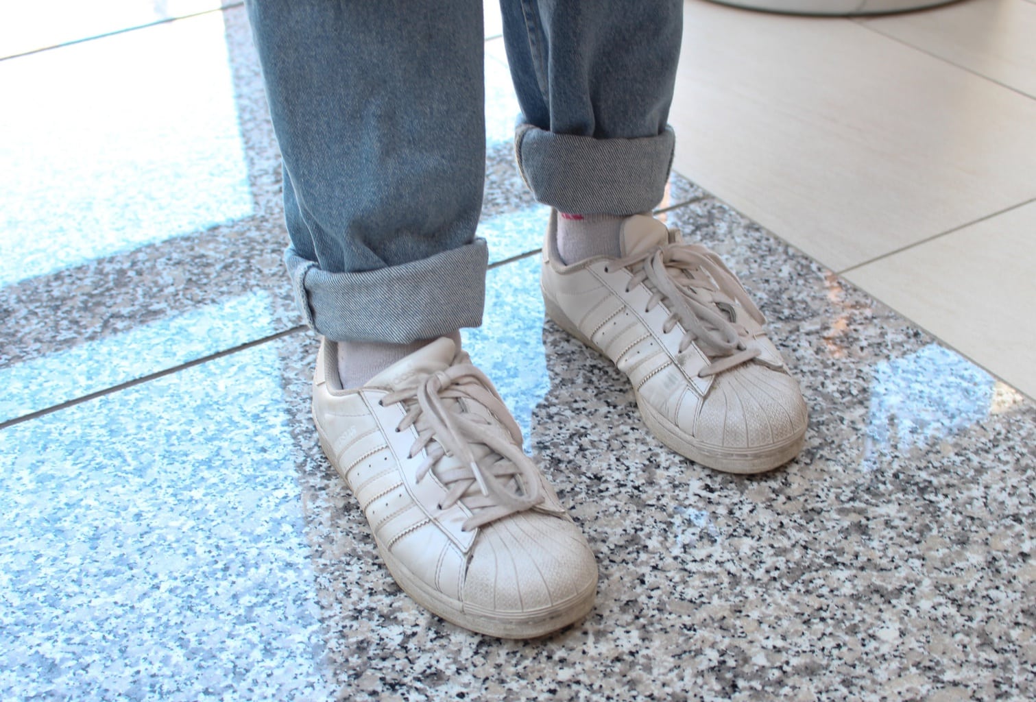 LOC-SAIT-Amy-Shoes