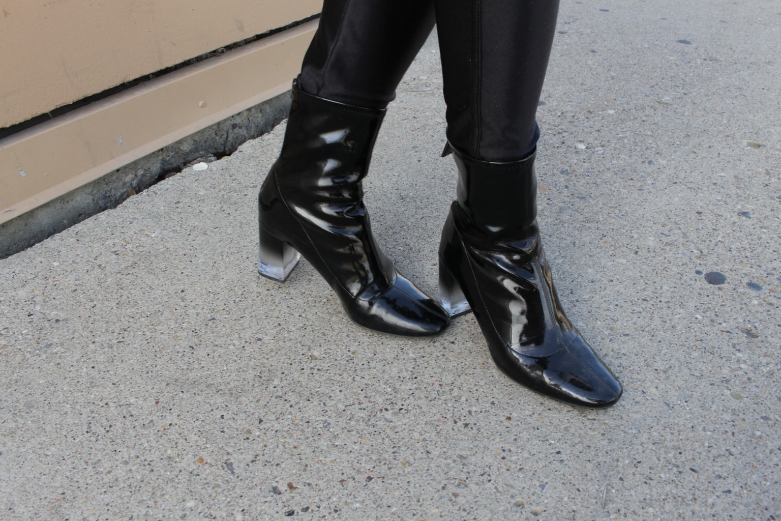 LOC-UC-Sam-Shoes