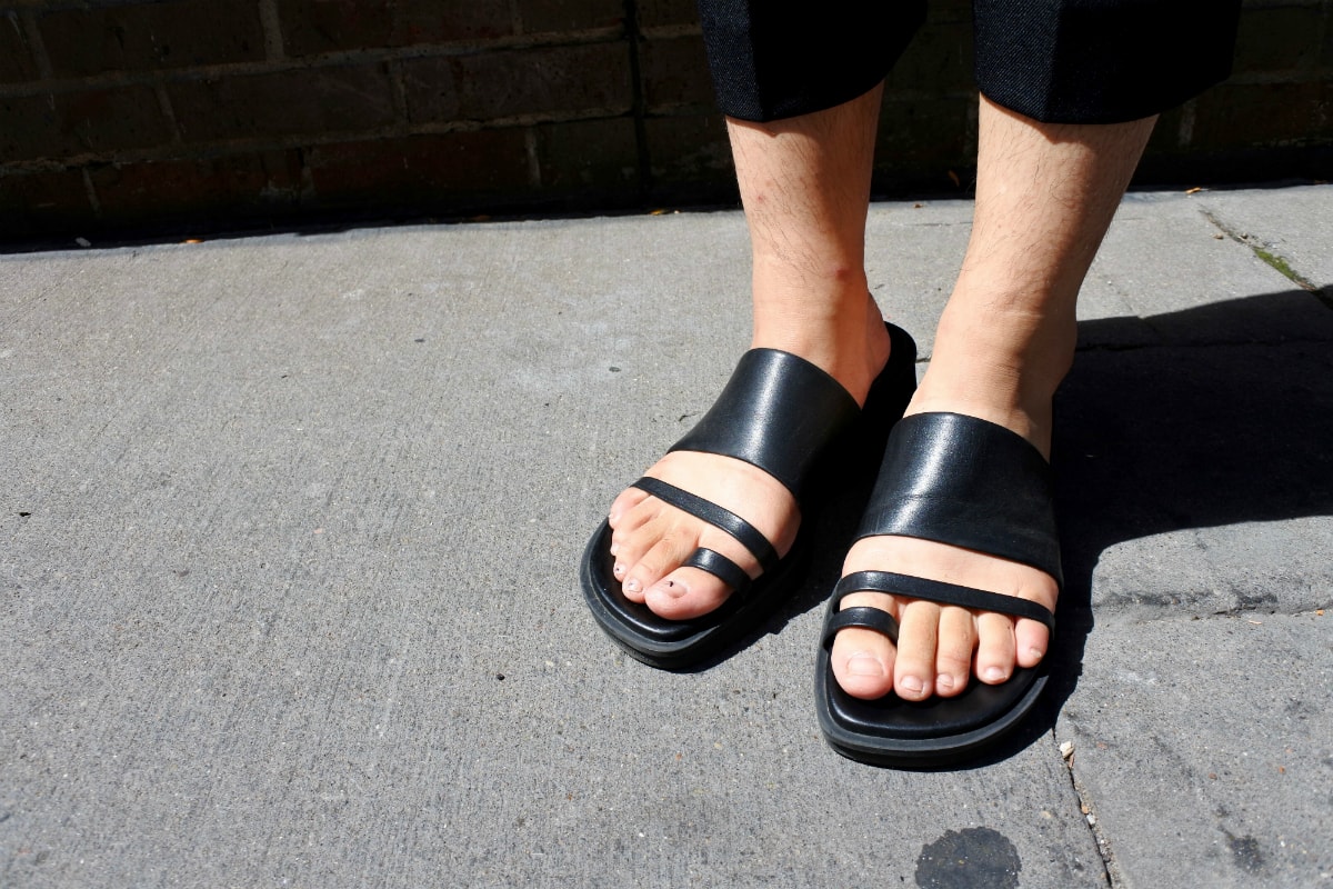 LOC-UM-D-Sandals