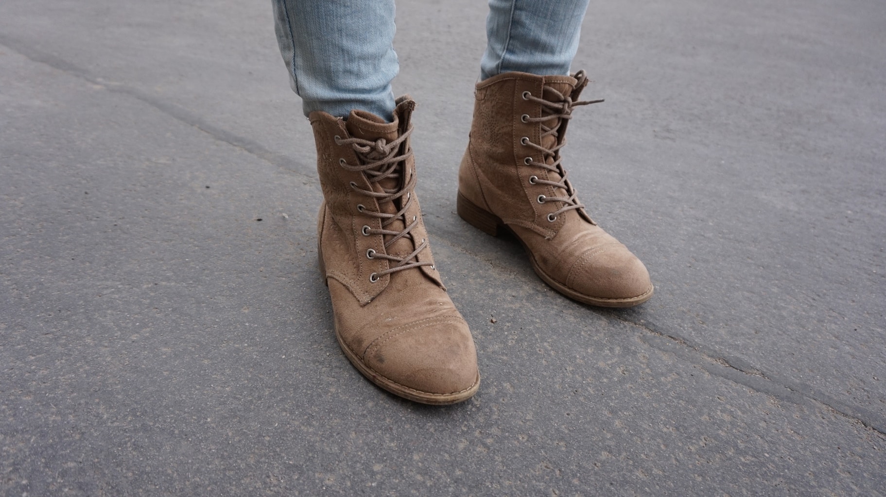 LOC-UV-Isabella-Shoes