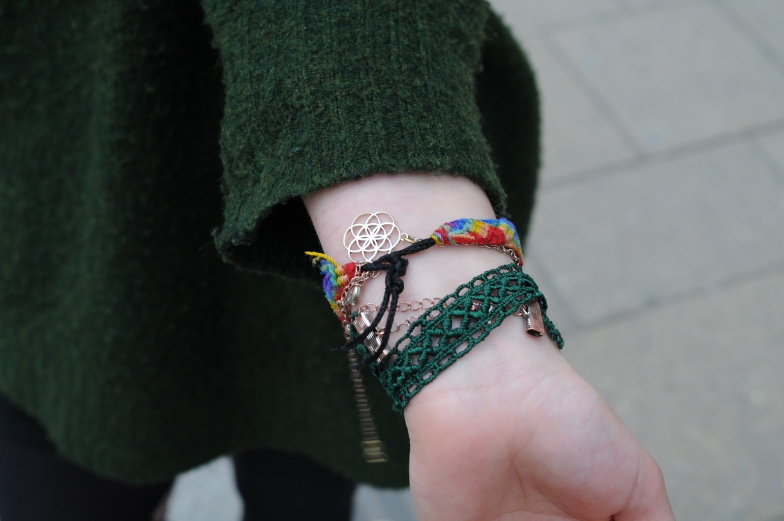 LOC-UV-Vroni-Bracelets