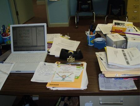 messy-desk