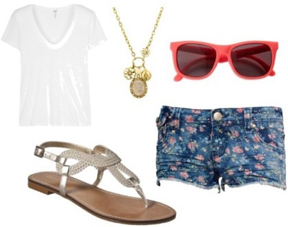 How to wear metallic sandals with a basic tee shirt and floral shorts