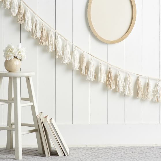 PB Teen white and cream lace garland.