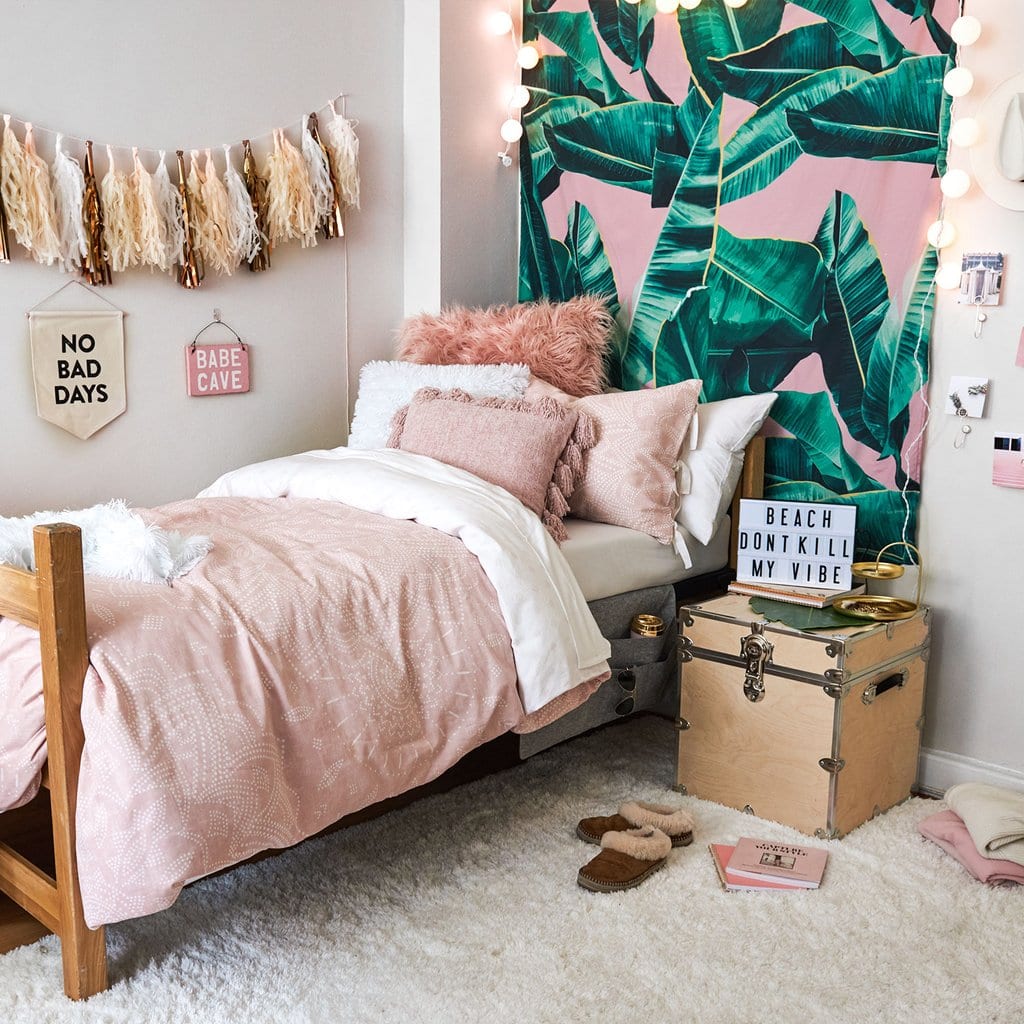 The Cute Dorm Bedding Sets We re Loving for 2020 College 