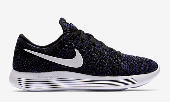 Nike Low Flyknit Shoe