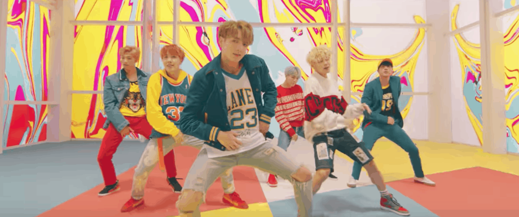 BTS DNA Video Fashion