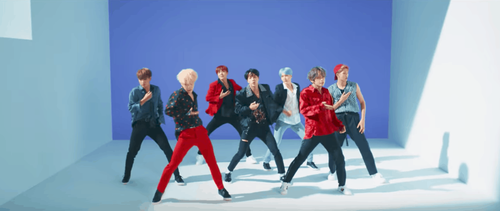 BTS DNA Video Fashion