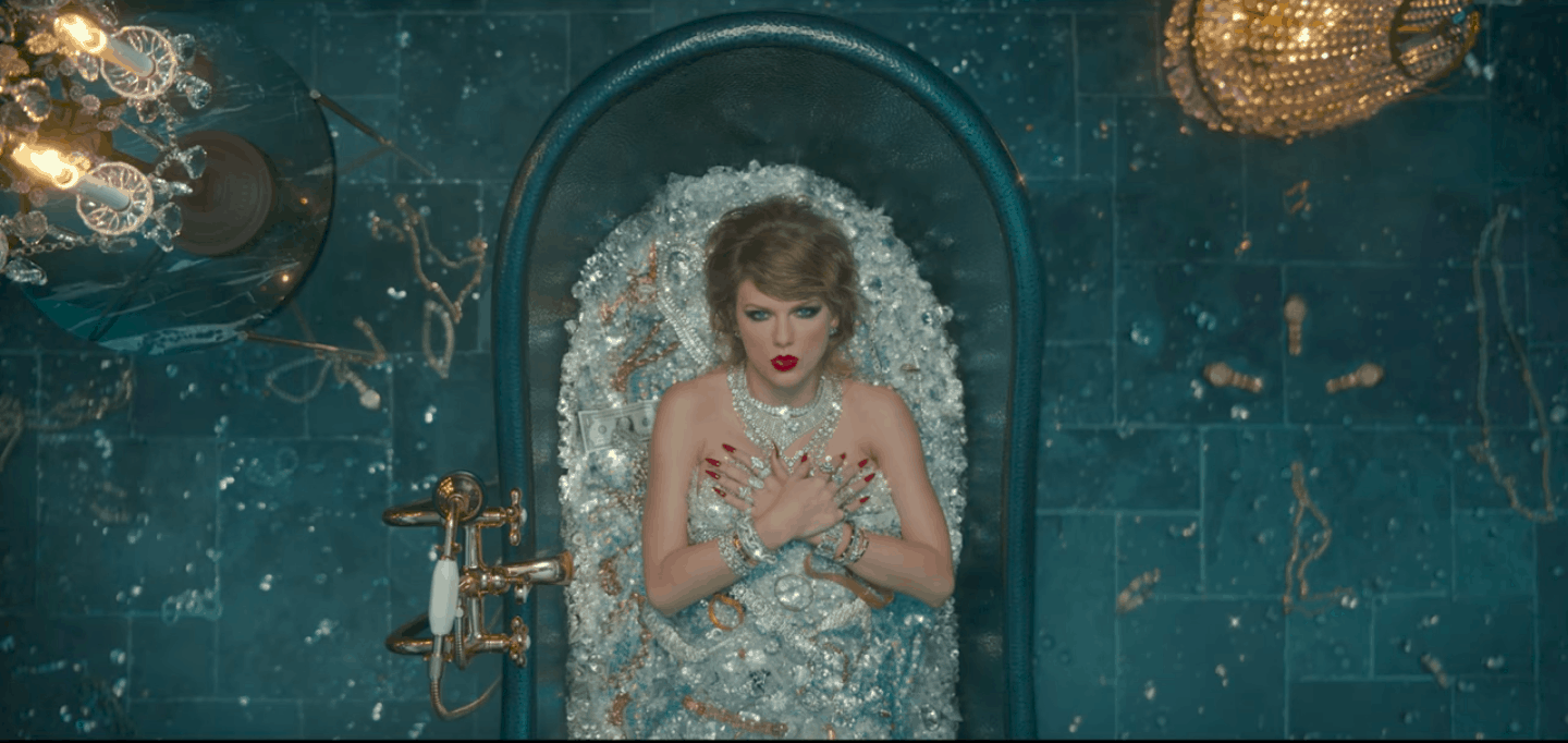 Bathtub scene from Swift's LWYMMD