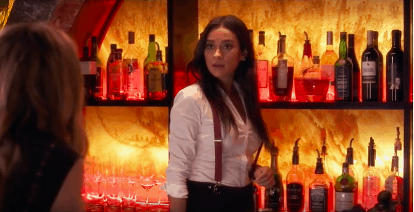 Pretty Little Liars season 7 fashion - emily's bartending outfit at The Radley