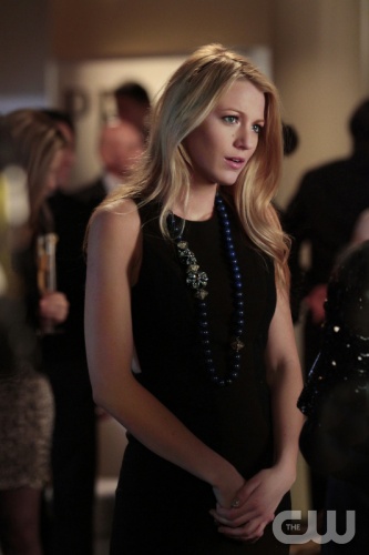 Gossip Girl Beauty: How Serena Hair & Makeup Looks - College Fashion