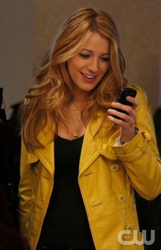 Gossip Girl Beauty: How Serena Hair & Makeup Looks - College Fashion