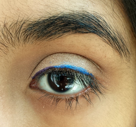 blue eyeliner