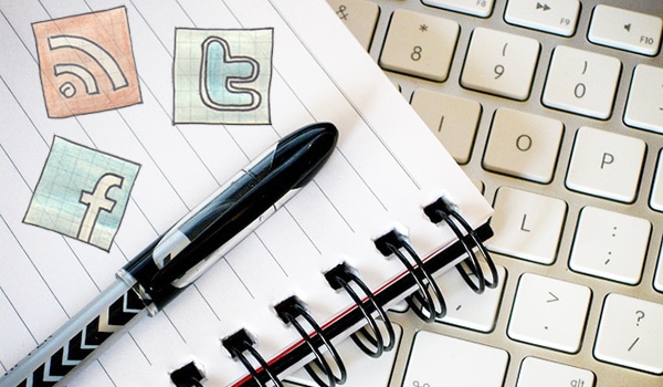 How to use social media for education - Social media doodles