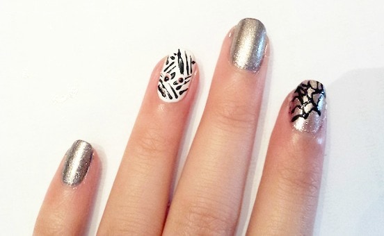 Spiderweb & mummy nail art step 4