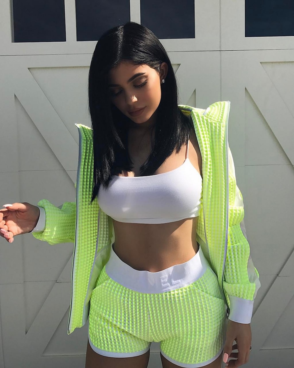 18 Most Stylish Kylie Jenner Summer Outfits to Copy This Y…