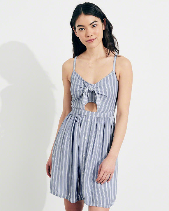 6 Knot Front Dresses That You Need in Your Closet - College Fashion